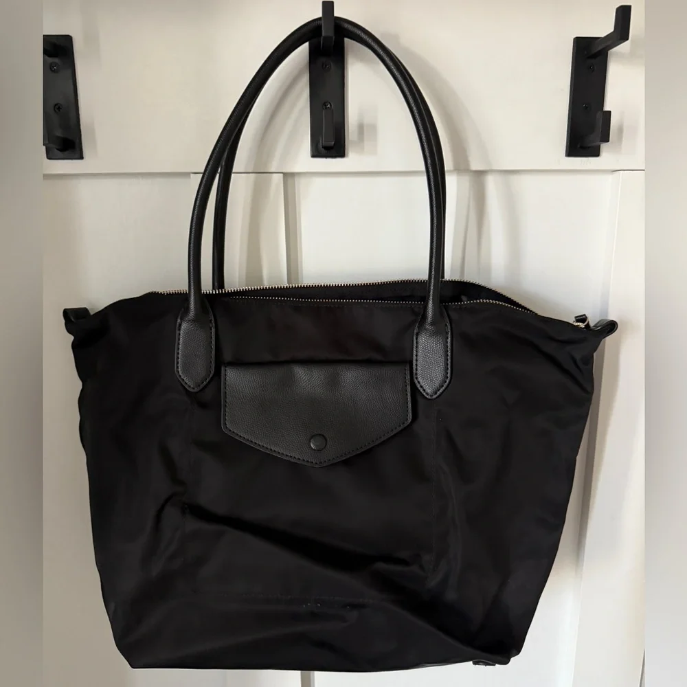 Banana Republic Nylon Tote Bag - Picture 2 of 7